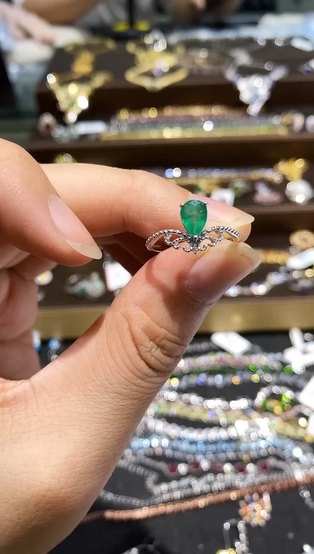 【闪购商品】祖母绿戒指银S925镶嵌戒指