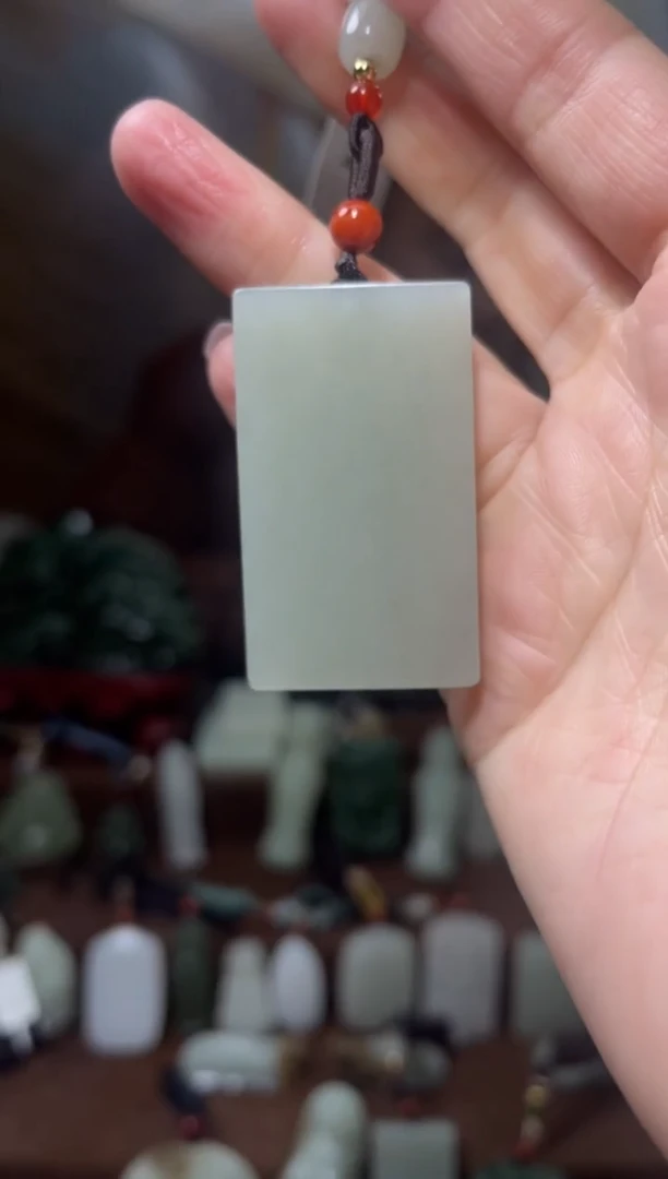 颈饰未镶嵌和田玉·