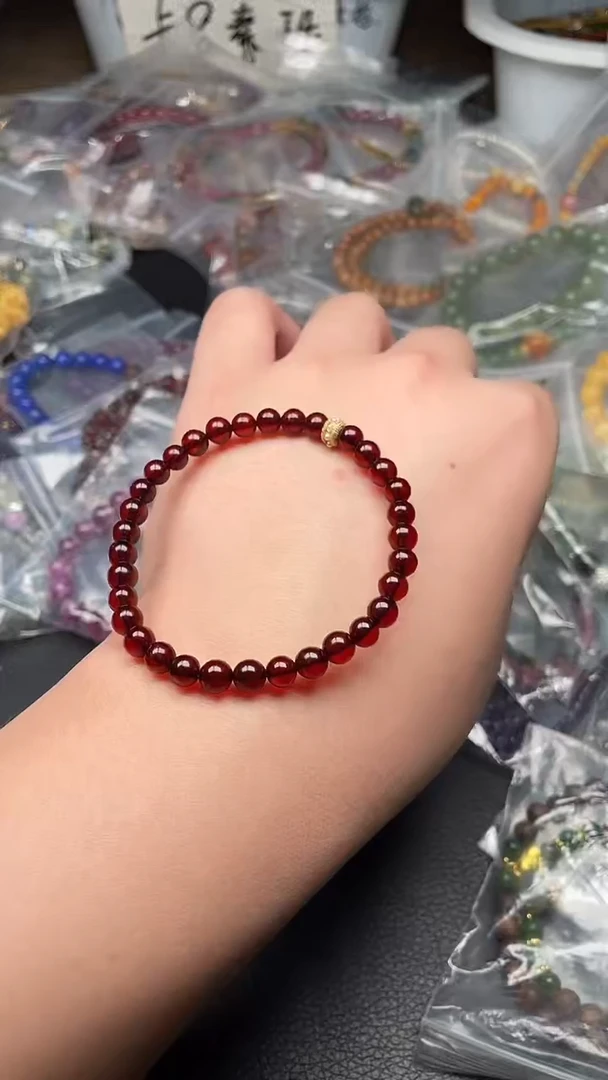 未镶嵌血珀手链多样性发货拍一发一