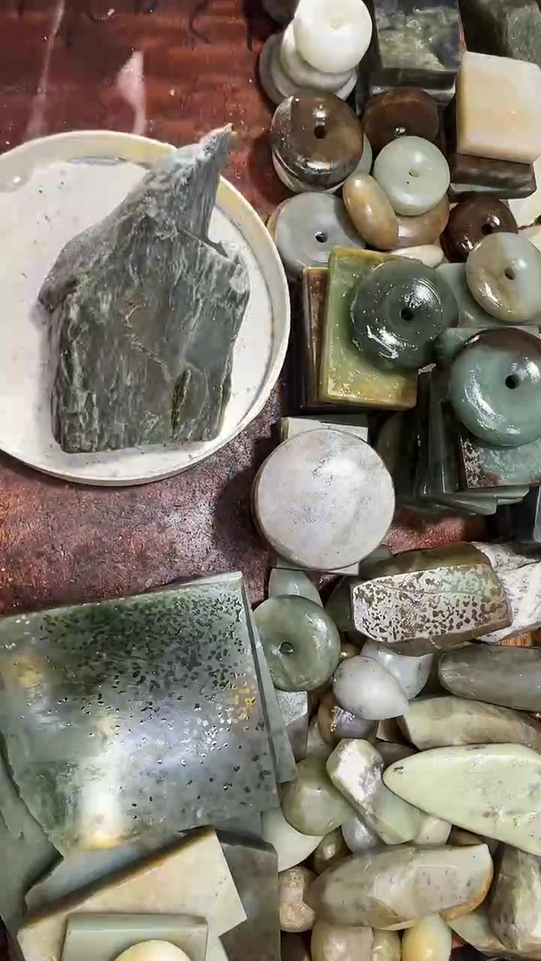 未镶嵌和田玉珠宝半成品1