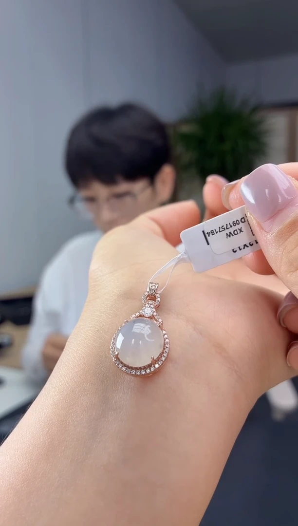 吊坠(不含链)银S925镶嵌翡翠11111111111