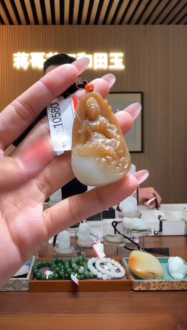 颈饰未镶嵌和田玉0