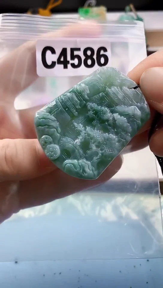 翡翠未镶嵌颈饰天然翡翠吊坠挂件