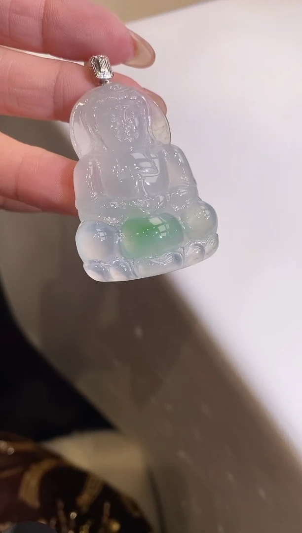 吊坠(不含链)18K金镶嵌翡翠观音