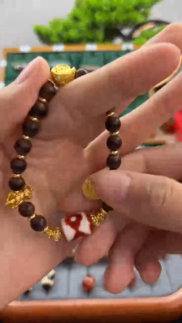 玛瑙/玉髓（覆膜）颈饰未镶嵌32.（微瑕随机发货）