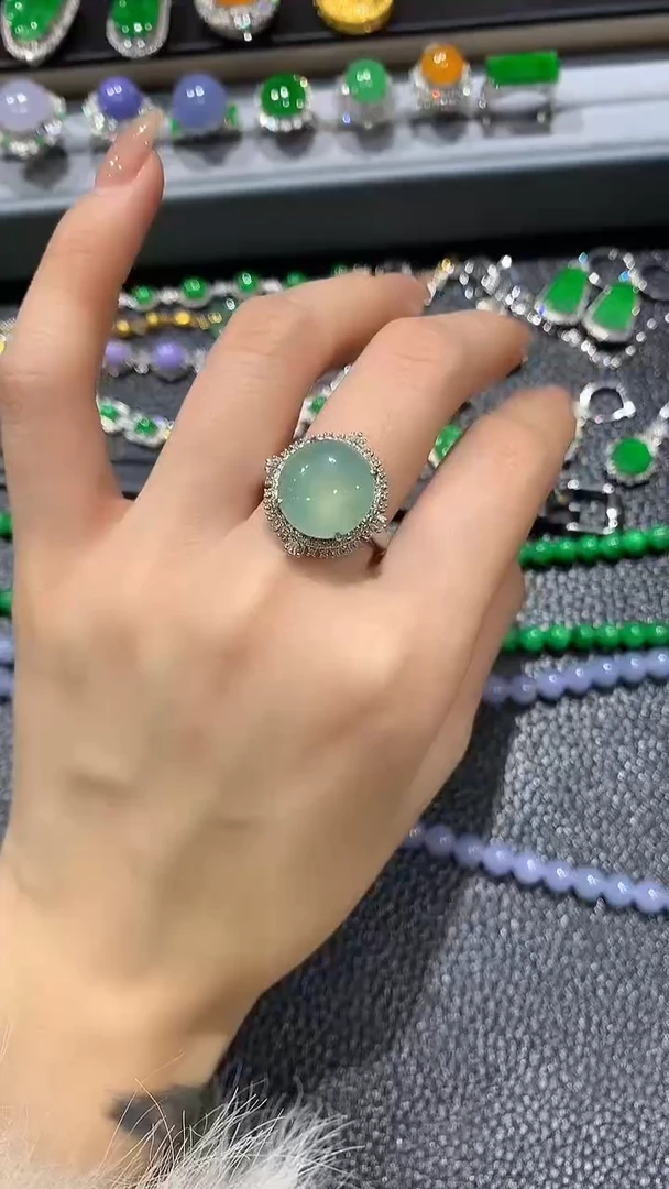 【闪购商品】翡翠戒指18K金镶嵌1团购