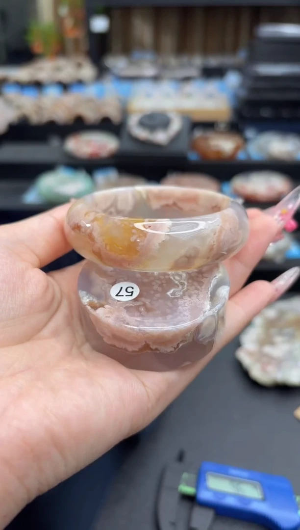 未镶嵌手镯石英质玉313(56圈赠送镯心)