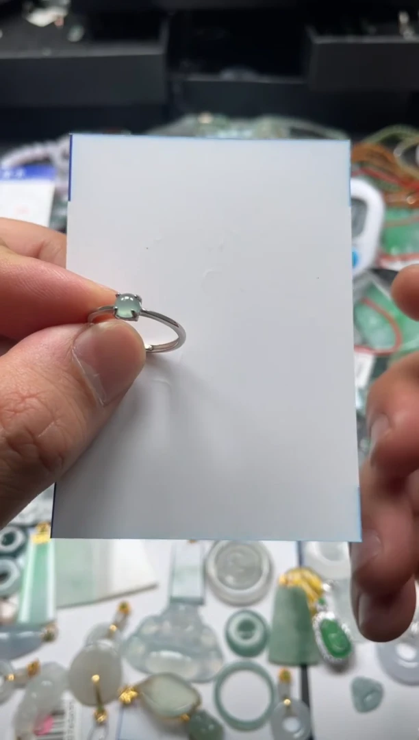 【闪购商品】翡翠颈饰银S925镶嵌戒指