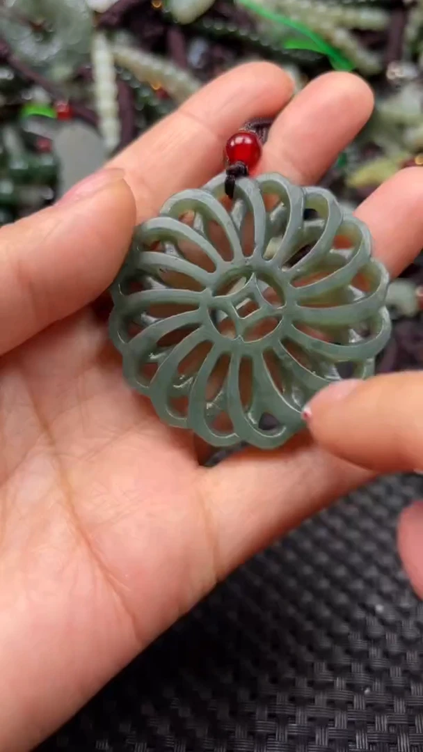 【闪购商品】和田玉颈饰未镶嵌.