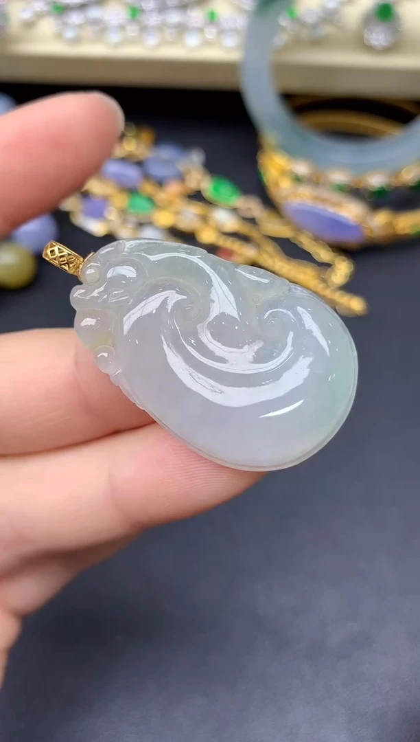 颈饰18K金镶嵌翡翠81-雪姐翡翠天天见