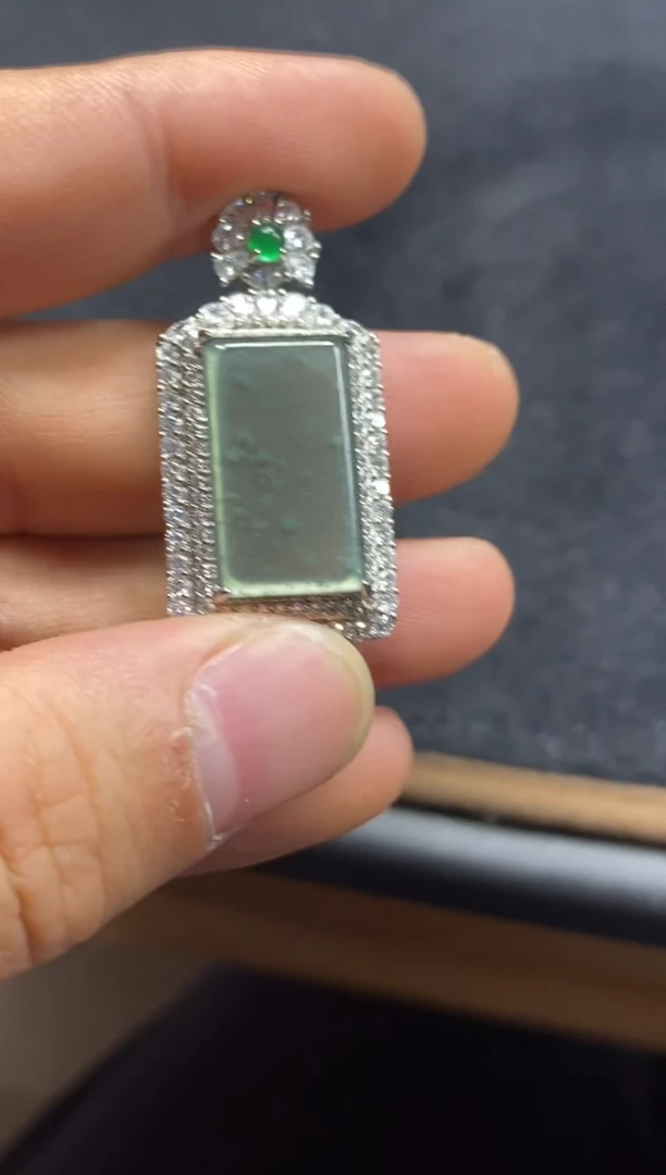 【闪购商品】翡翠颈饰未镶嵌天然翡翠A货38