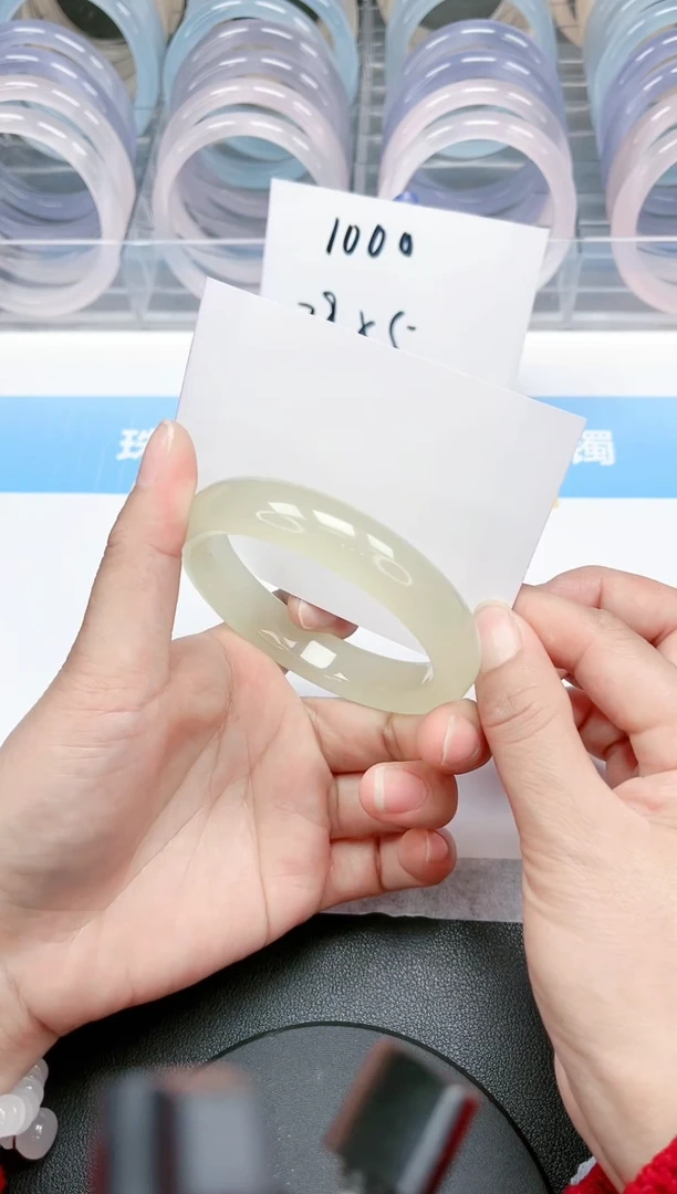 【闪购商品】石英质玉手镯未镶嵌28-58.5