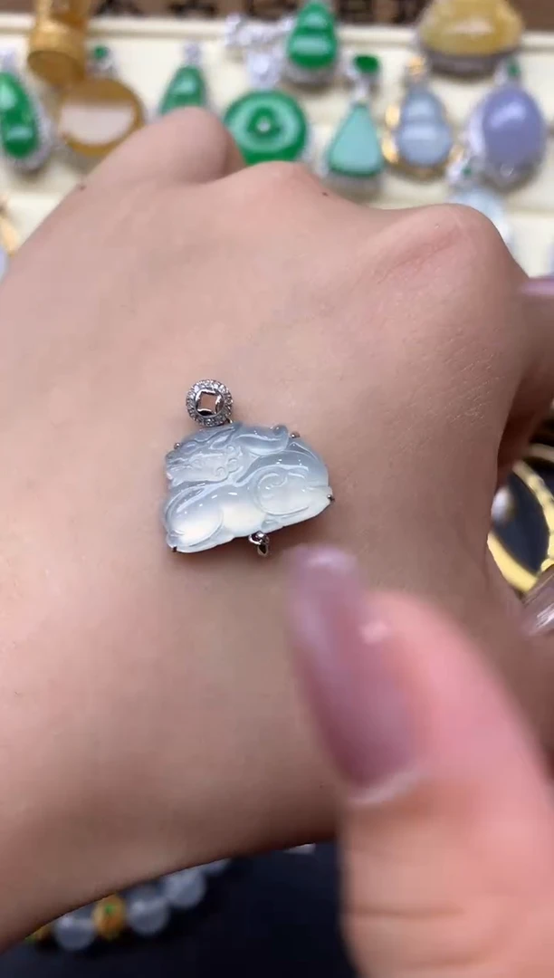 颈饰18K金镶嵌翡翠295-中国好珍宝