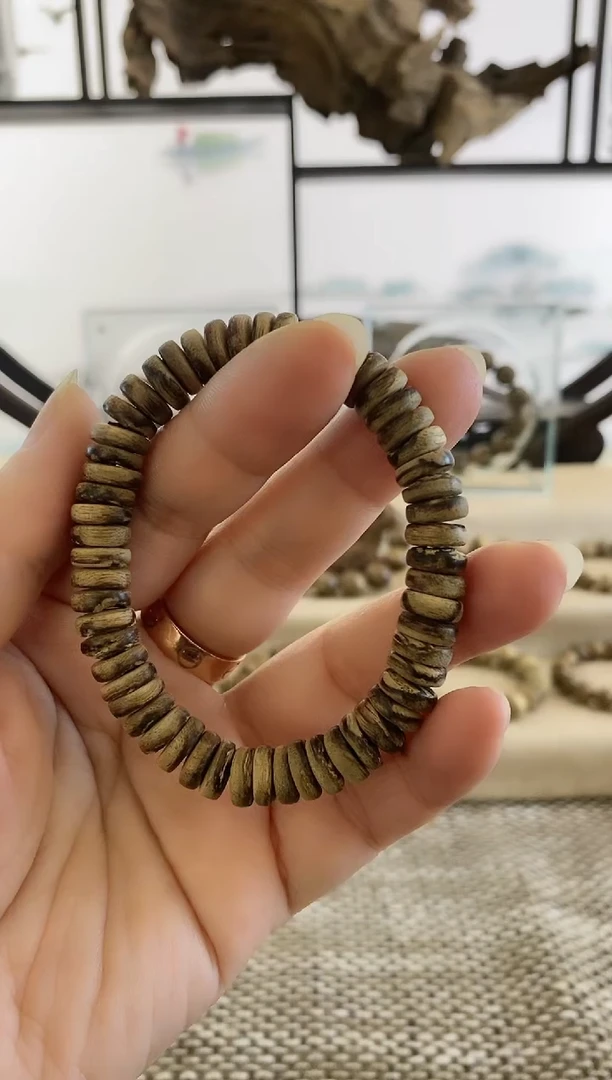 【闪购商品】沉香手串达拉干熟结老料9+MM片片珠单圈