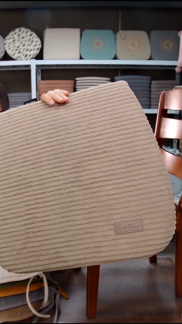 布灯芯绒：咖色4个