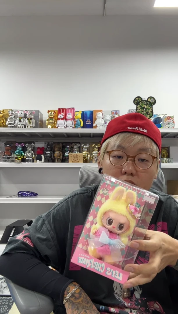 1静态拉嘎布小皇后吊卡一个