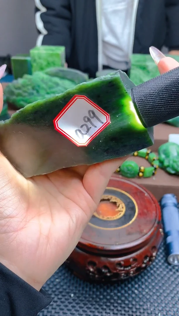 【闪购商品】和田玉（碧玉）珠宝半成品未镶嵌1