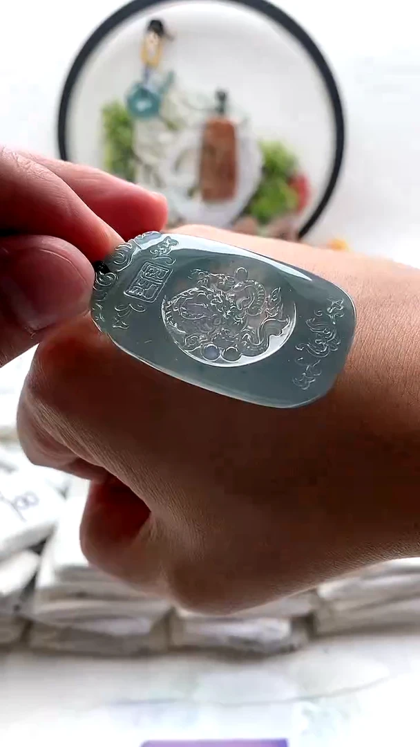 颈饰未镶嵌翡翠仿古龙