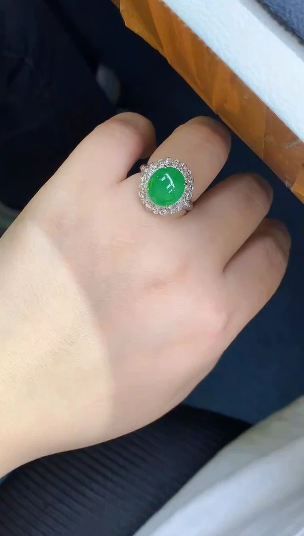 18K金镶嵌戒指翡翠567-中国好珍宝