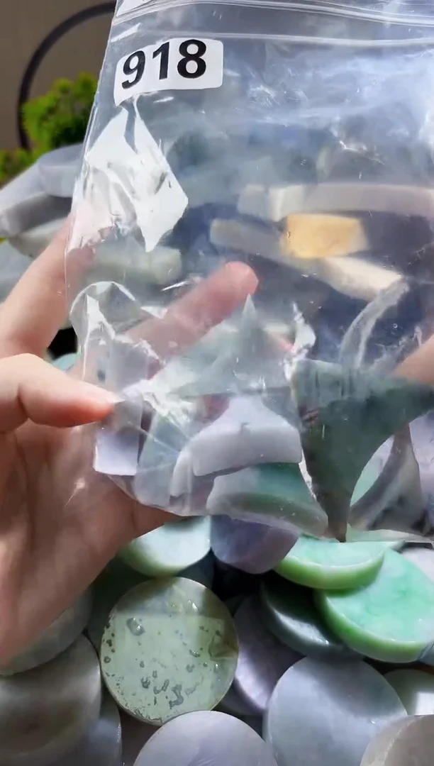 颈饰未镶嵌翡翠心*.翡翠A货 丹 918