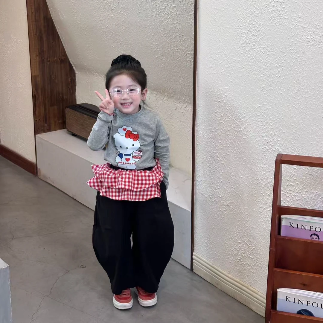 甜小七2025秋季韩版可爱卡通猫长袖上衣洋气格子屁帘裤女童套装