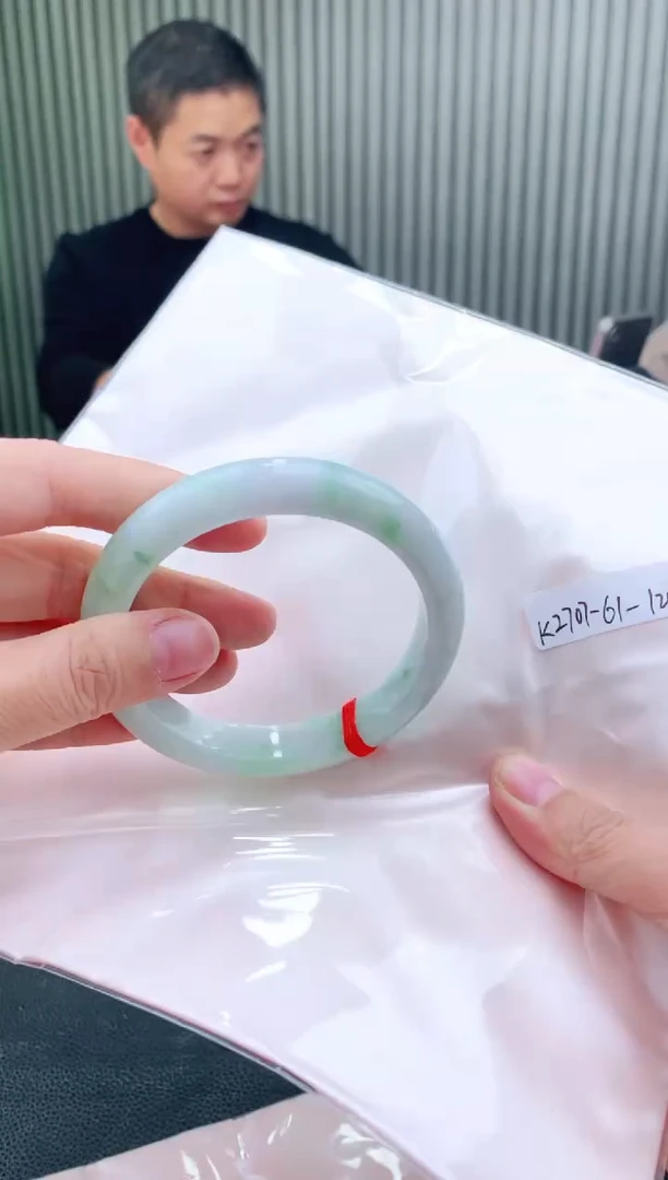 未镶嵌手镯翡翠61