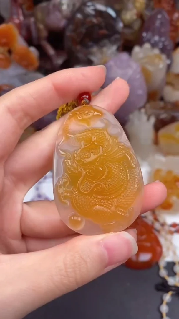 玛瑙/玉髓颈饰未镶嵌AA