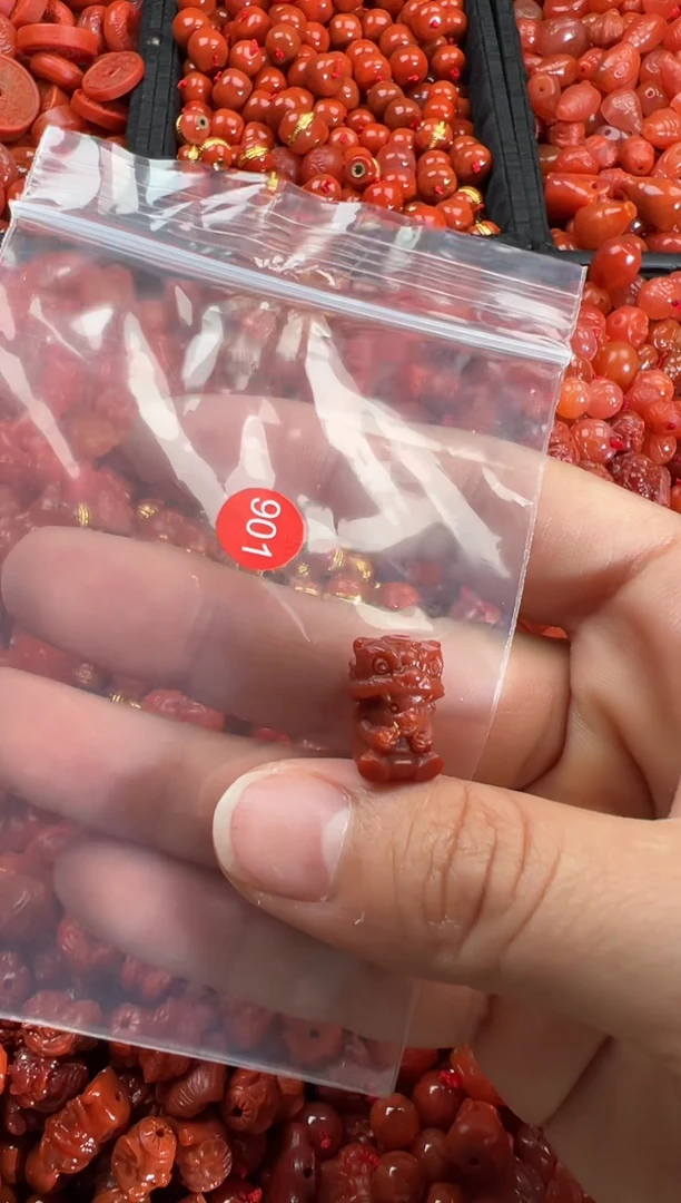 【闪购商品】南红玛瑙颈饰未镶嵌1