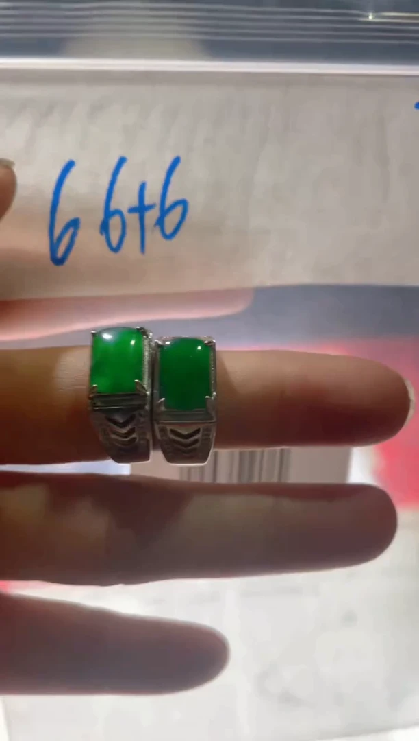 翡翠未镶嵌颈饰天然A货翡翠（多样性发货拍一件发件）