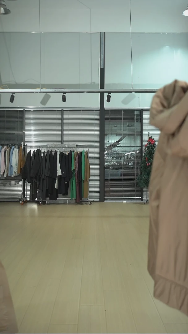 162号 驼绒棉服 130斤内