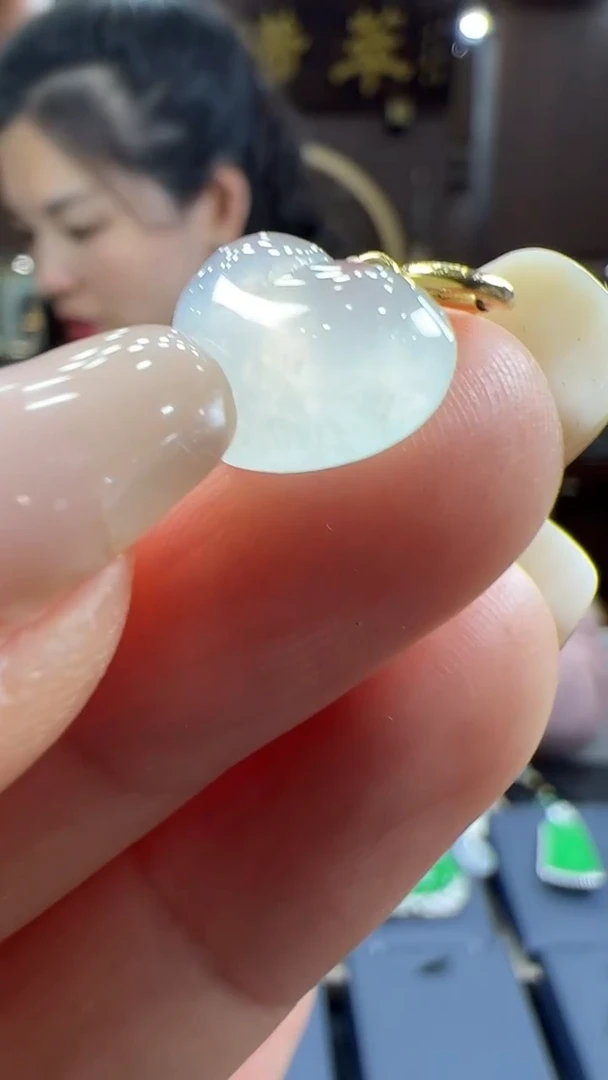 【闪购商品】翡翠挂件18K金镶嵌爱心小滴溜