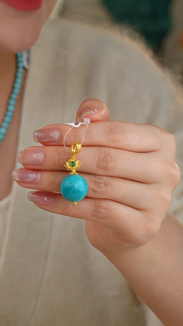 【闪购商品】绿松石吊坠(不含链)18K金镶嵌多样性发货