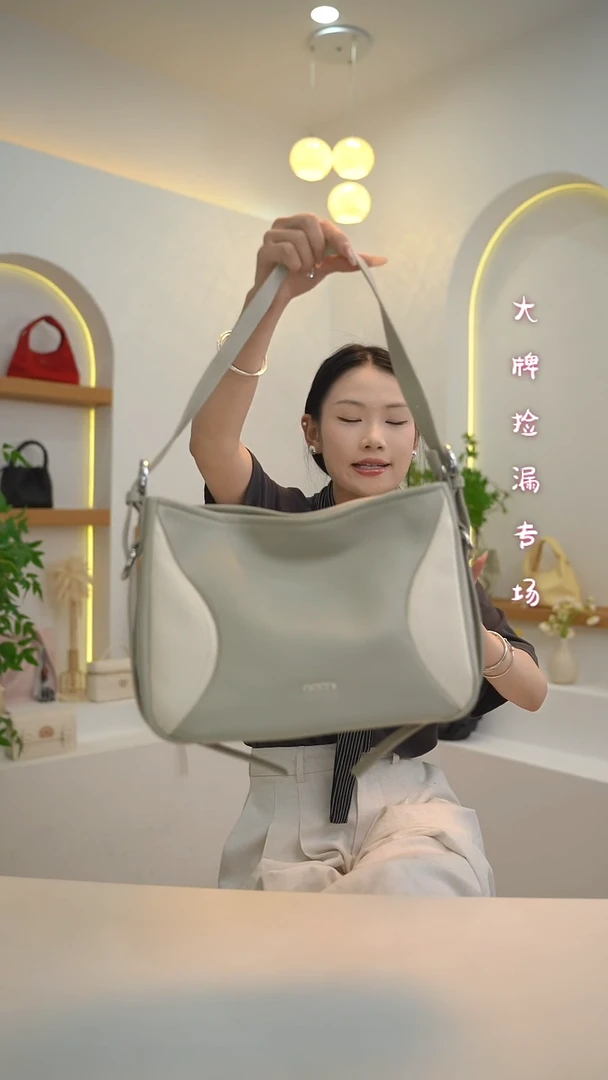 羊皮（革）7.22单肩斜挎包