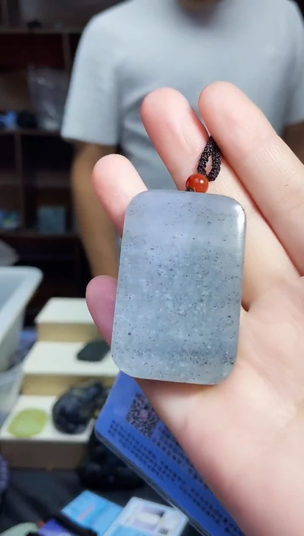 和田玉未镶嵌颈饰1