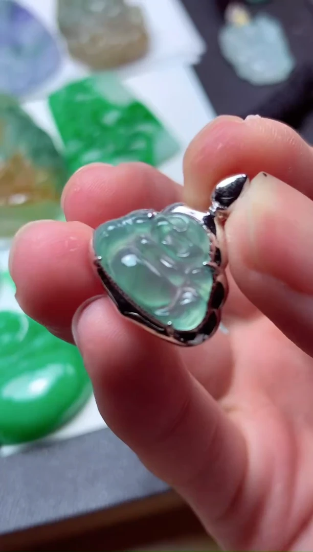 翡翠未镶嵌颈饰天然翡翠