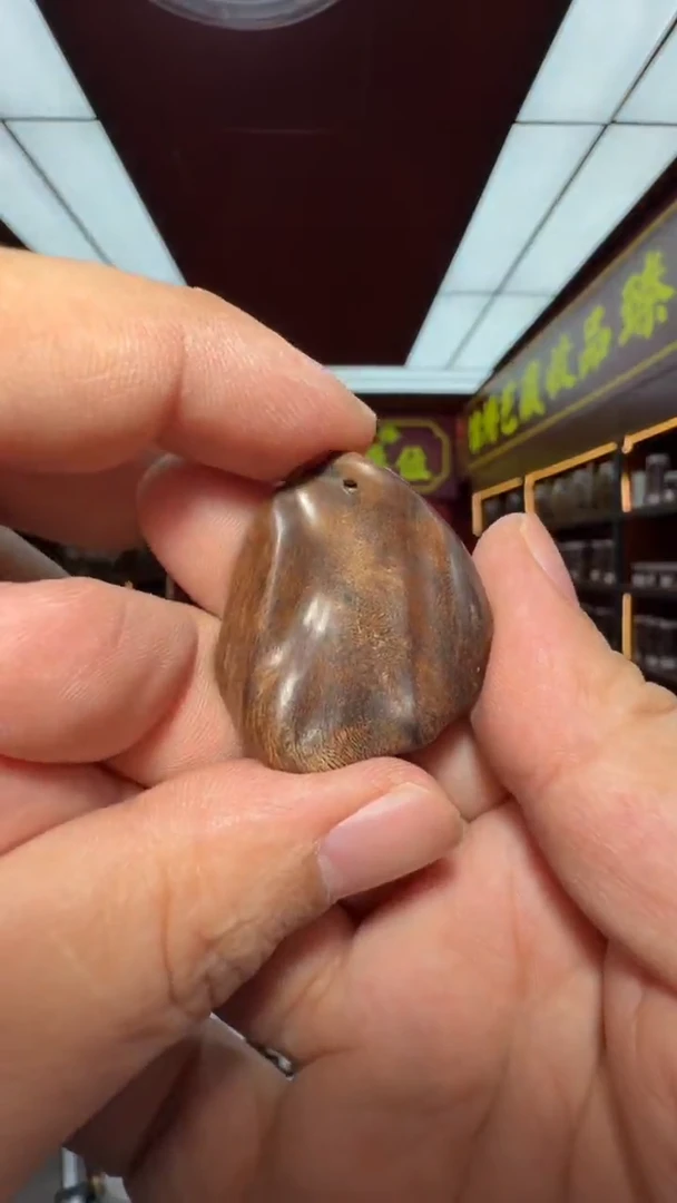 沉香吊坠多样性发一