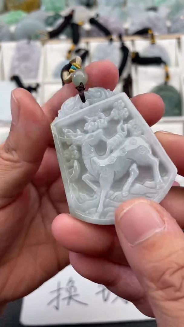 颈饰未镶嵌翡翠天然缅甸翡翠A货19