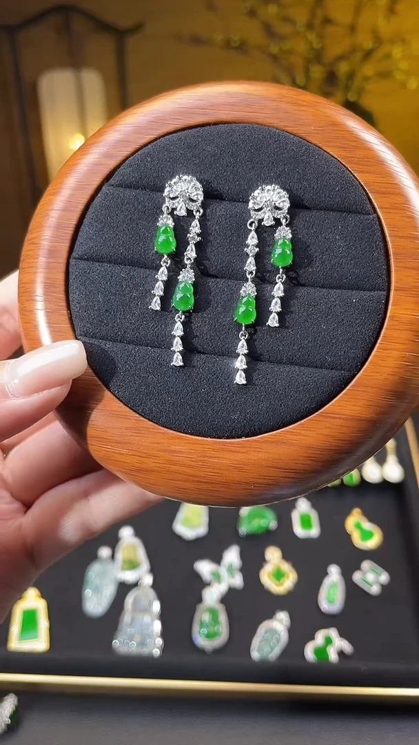 翡翠银S925镶嵌耳饰翡翠