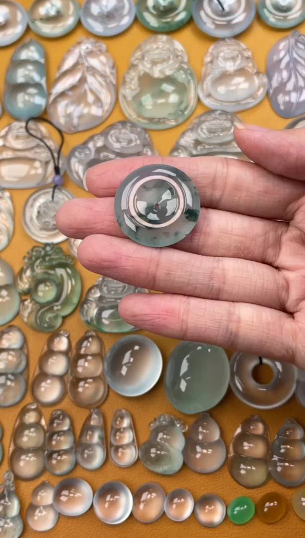 翡翠未镶嵌吊坠(不含链)平安扣 24.6 5.6