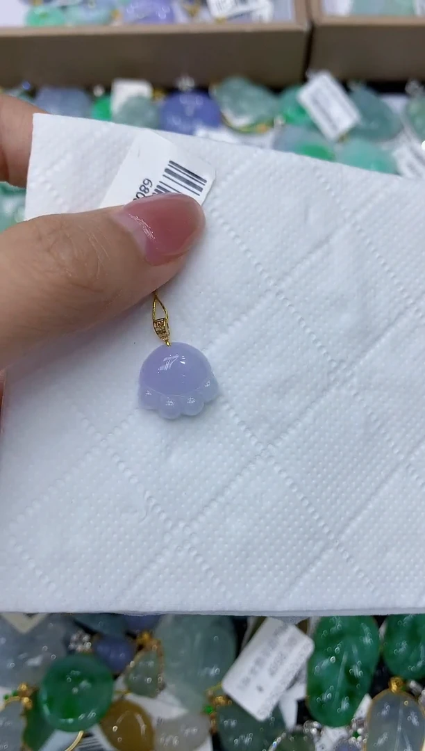 翡翠18K金镶嵌颈饰111111111