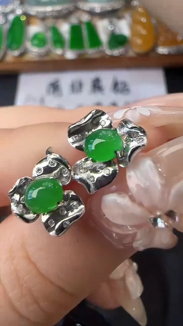 翡翠18K金镶嵌耳饰耳饰10