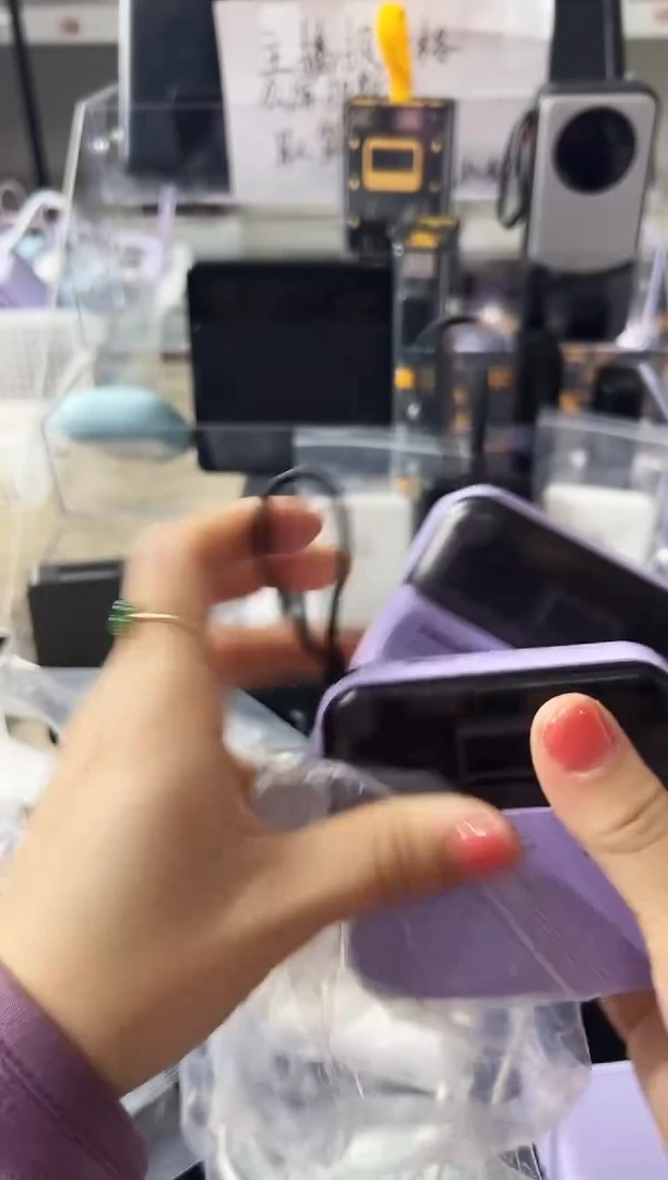 1m-*9精品数码数据线 以直播间展示为主