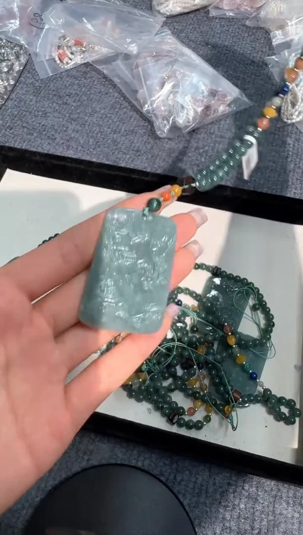 水晶手链未镶嵌A117翡催牌子项链