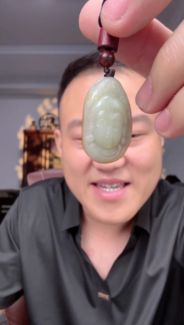 和田玉未镶嵌颈饰1