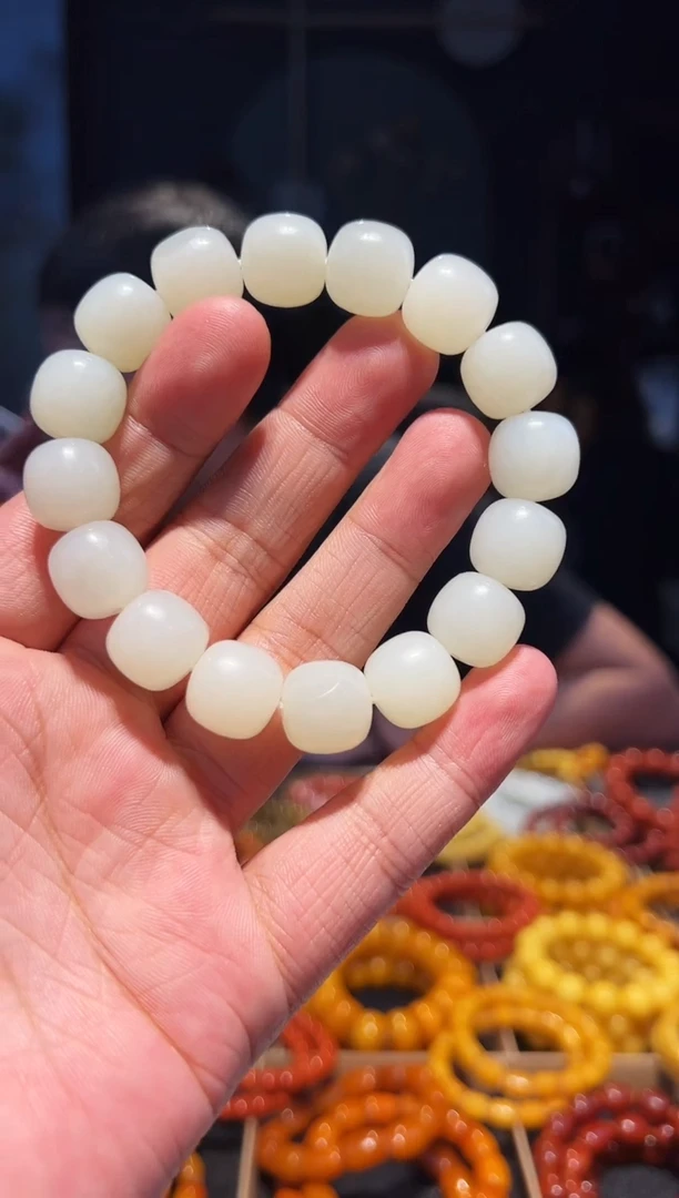 未镶嵌手串和田玉14左右老型