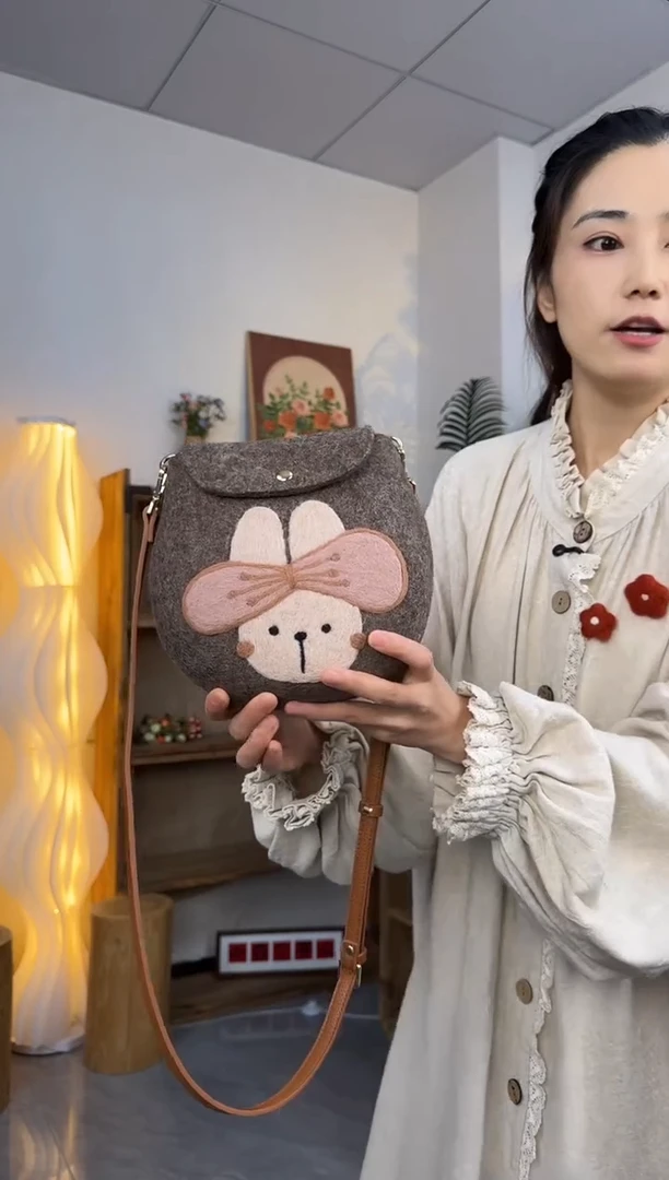 羊毛非遗纯手工包  蛋蛋包蝴蝶结兔子