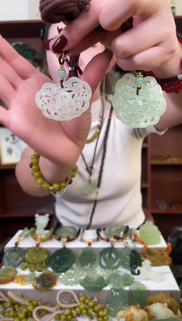 未镶嵌蛇纹石玉颈饰多样性发货拍一发一