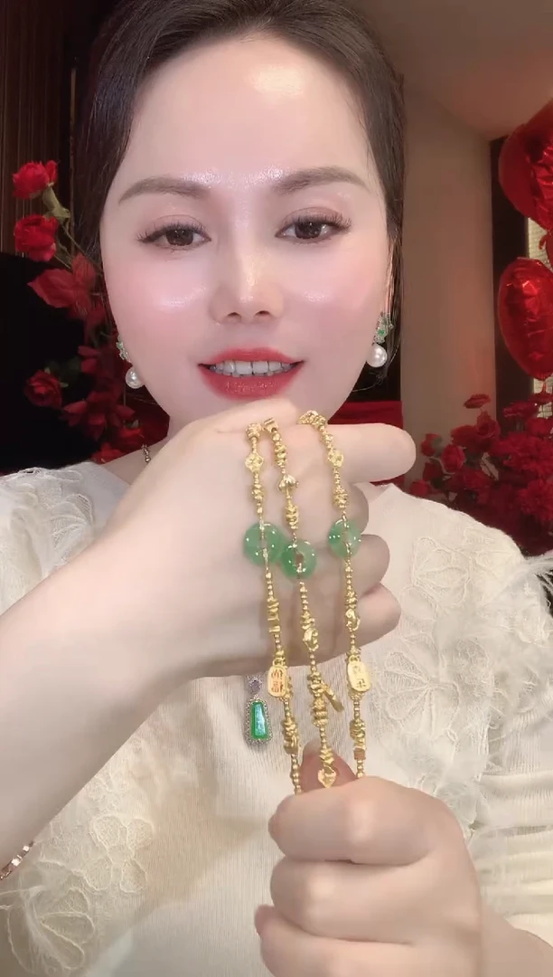 18K金镶嵌手链翡翠C101 多样性发货一件