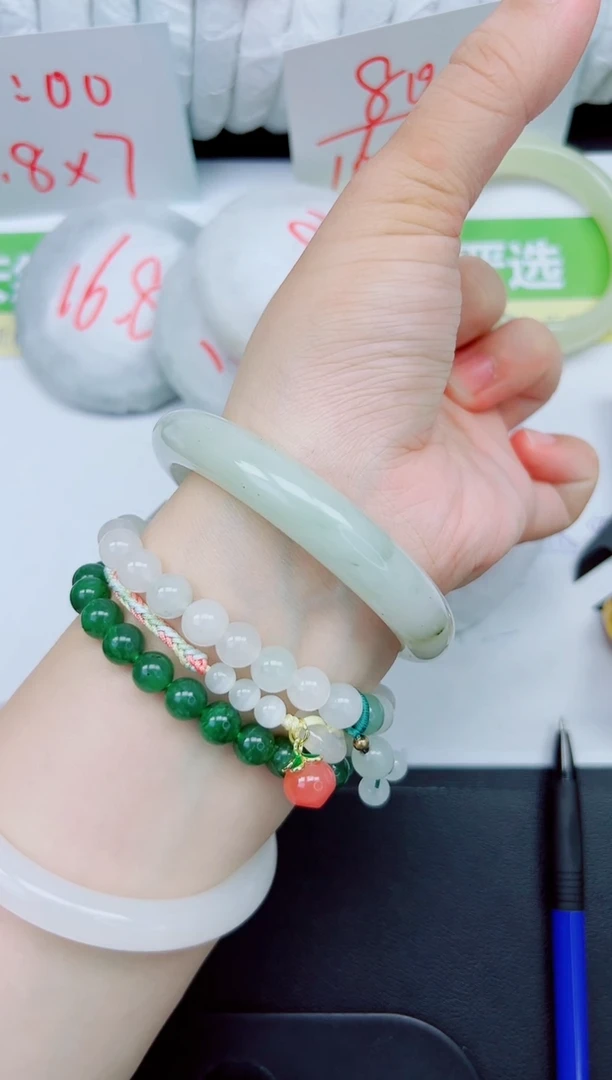 石英质玉手镯未镶嵌43-60