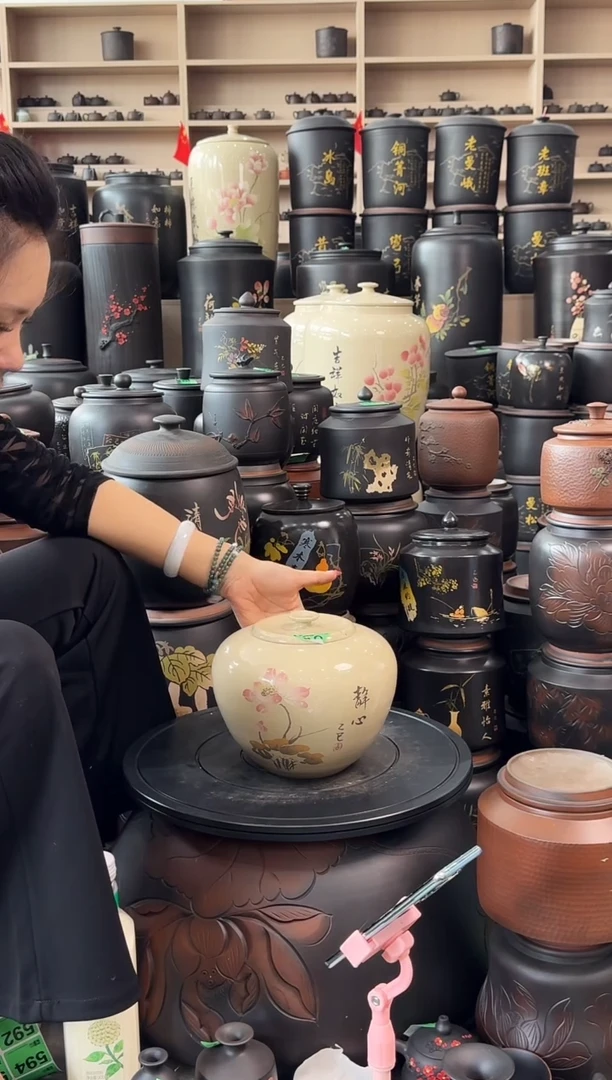 罐瑕疵 白泥彩填亮光茶叶罐 529